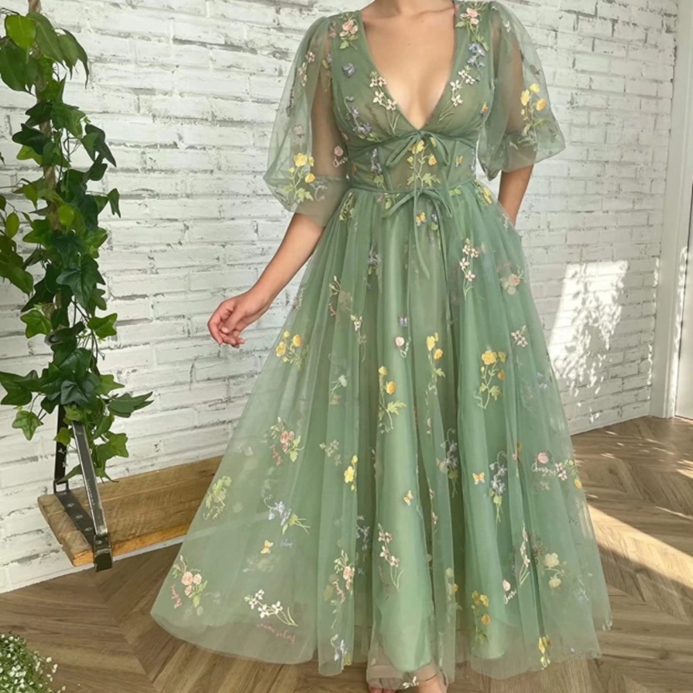 Women's Puffy Sleeve Prom Dresses Flower Embroidery Tulle - Picture 6 of 8
